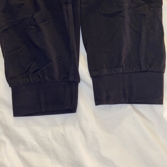 GUC ready to rulu joggers *hemmed for 5’4” - Picture 4 of 10